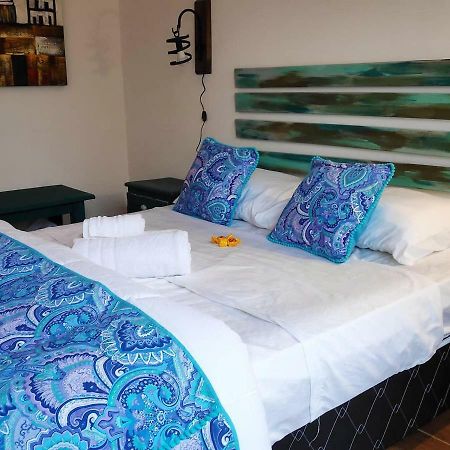 El Bodegon Hostal Boutique (Adults Only) Punta Del Diablo Exteriör bild